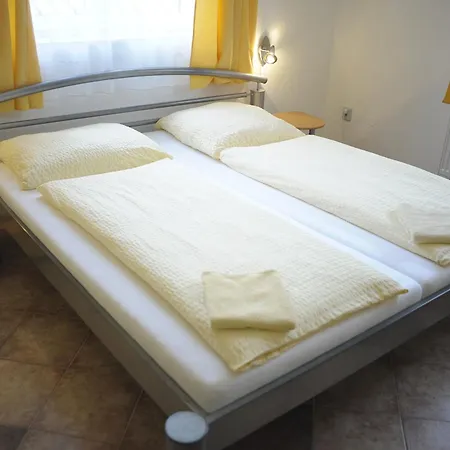 Guest house Eden