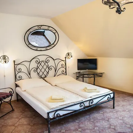 Eden 4* Znojmo