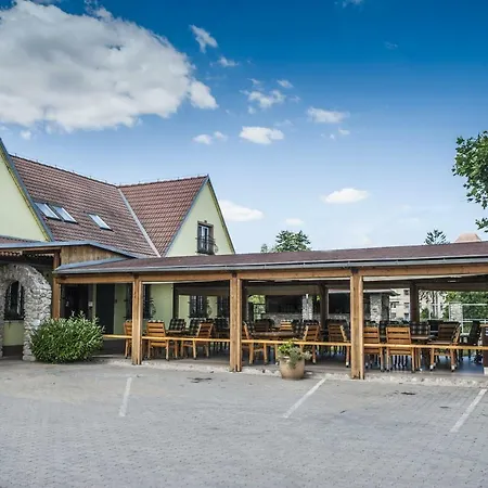 Eden Guest house