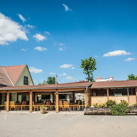Guest house Eden 4*
