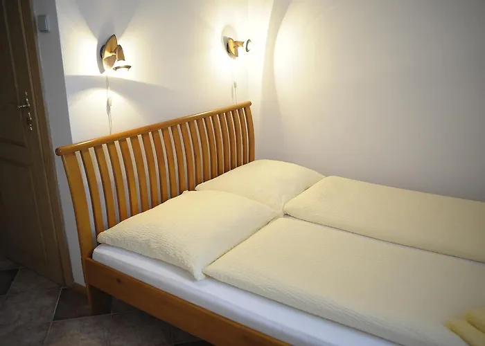 Pensión Eden 4*